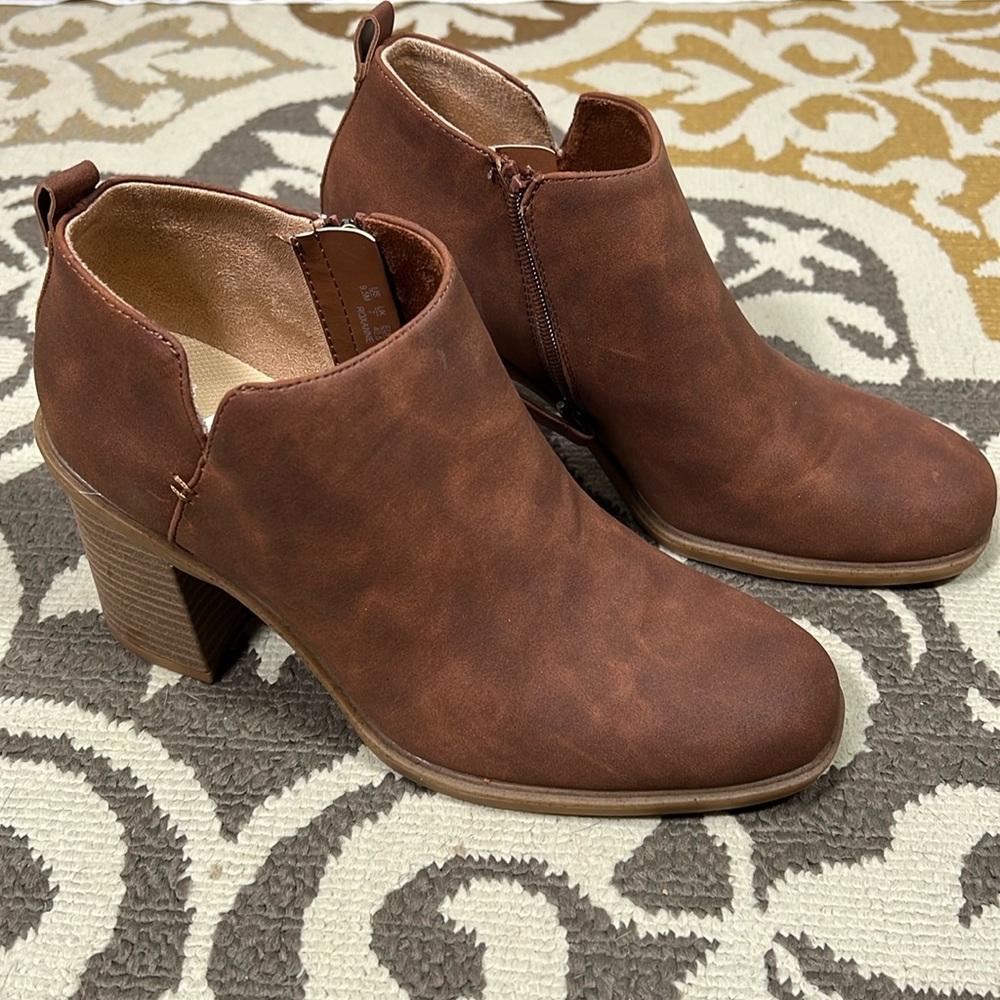 Dr Scholl’s Roxanne brown ankle bootie